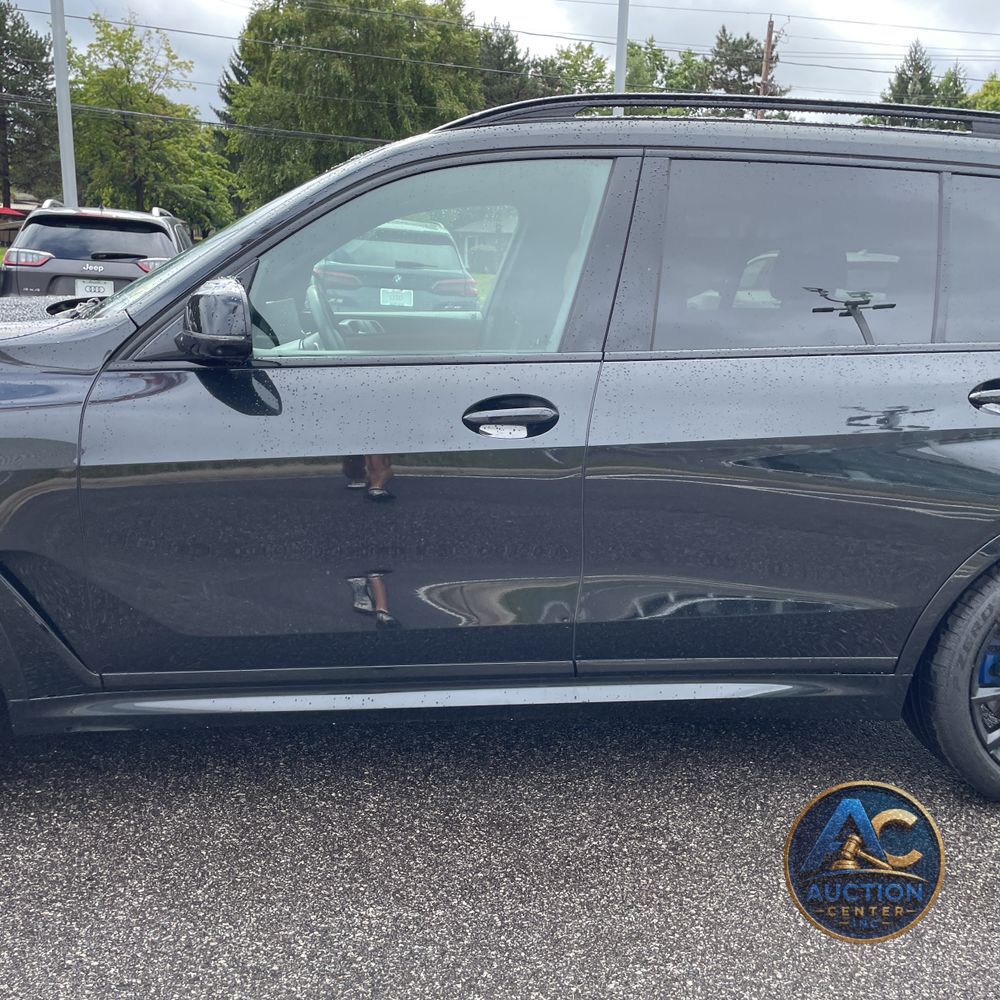 2024 BMW X7 M60i