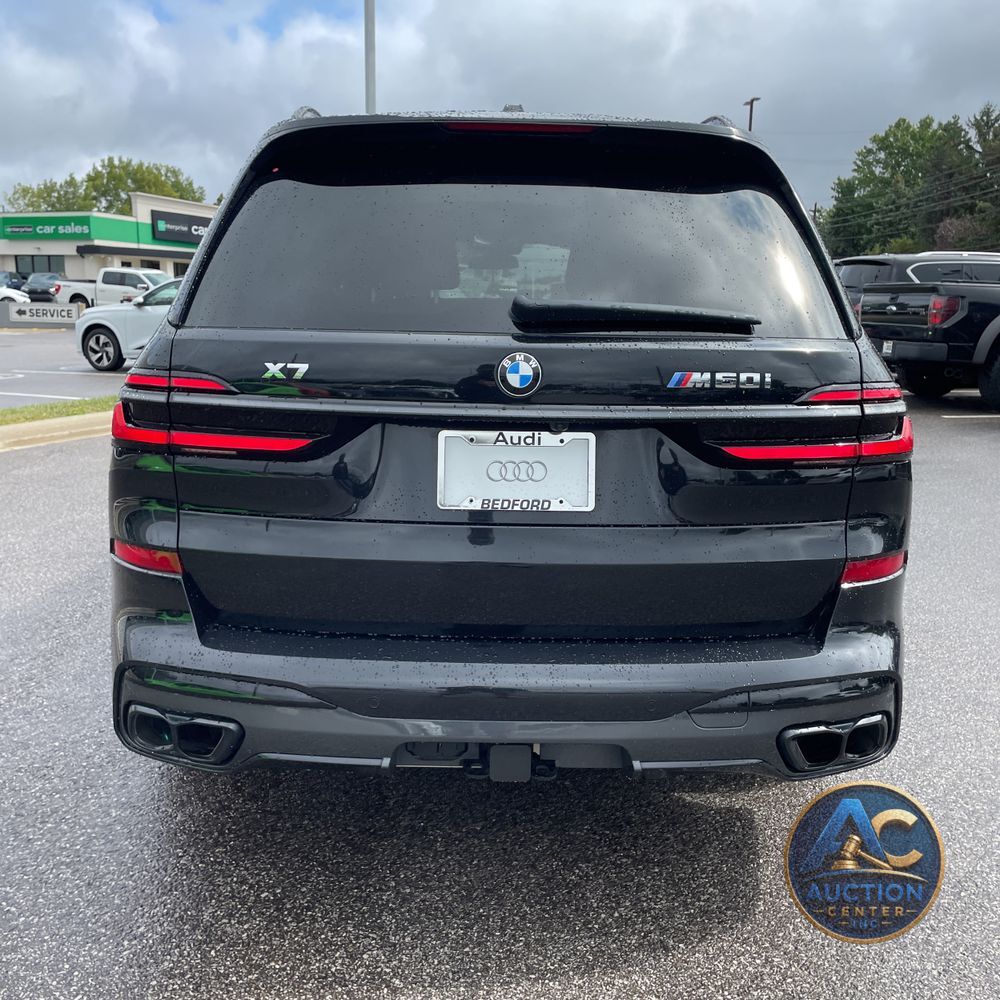 2024 BMW X7 M60i