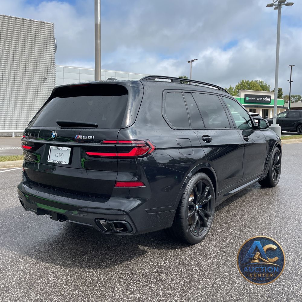 2024 BMW X7 M60i