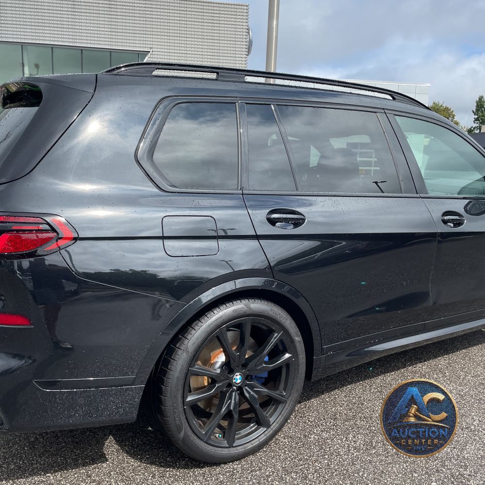 2024 BMW X7 M60i