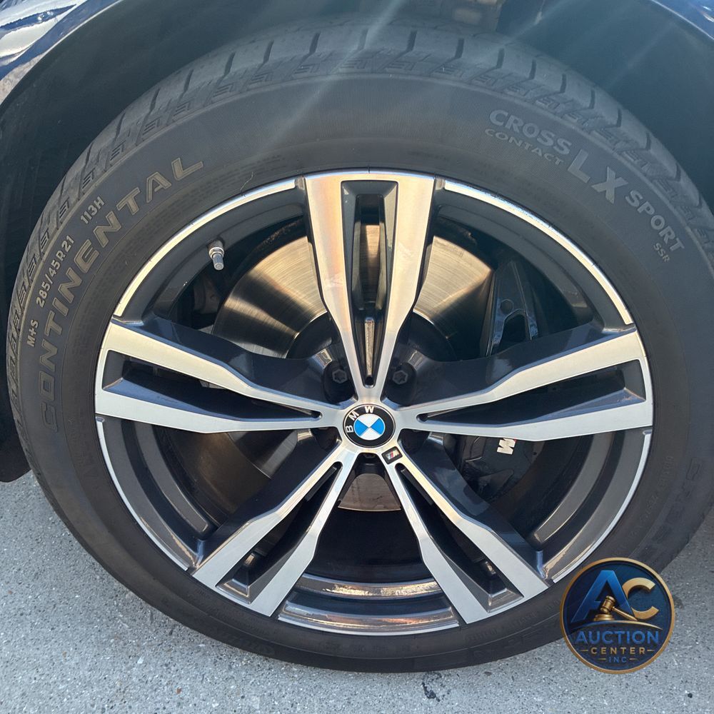 2023 BMW X7 M60i