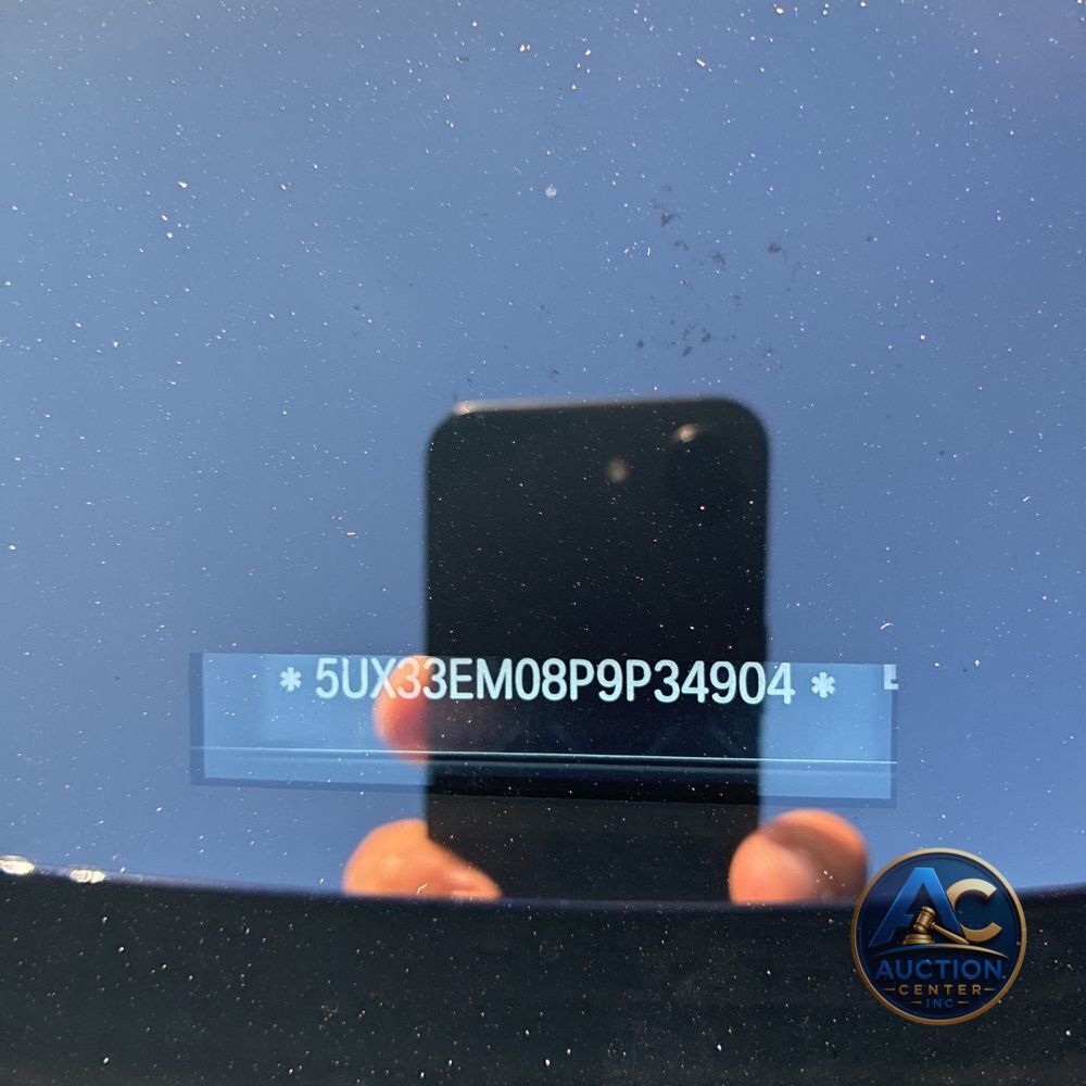 2023 BMW X7 M60i