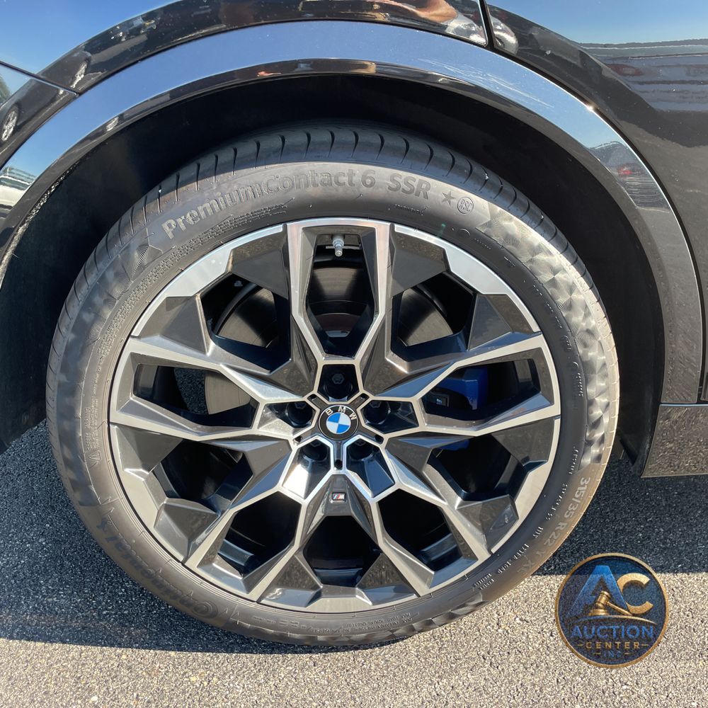 2023 BMW X7 M60i