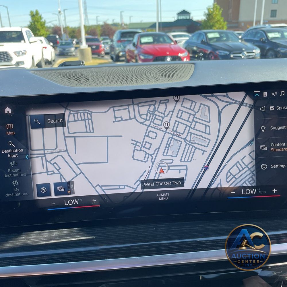 2023 BMW X7 M60i