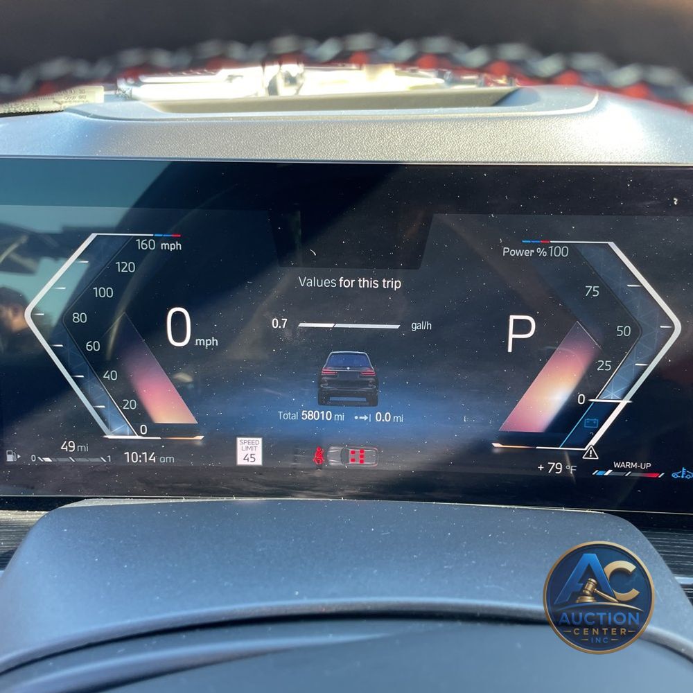 2023 BMW X7 M60i