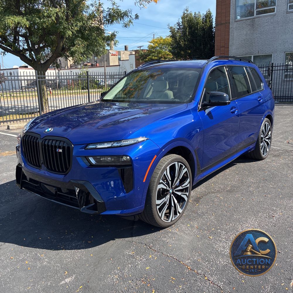 2024 BMW X7 M60i