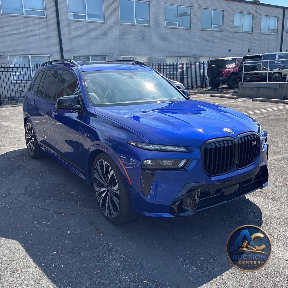 2024 BMW X7 M60i