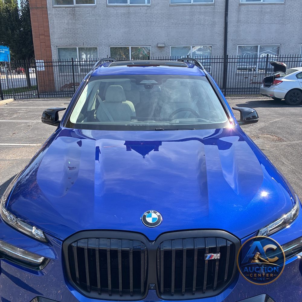 2024 BMW X7 M60i