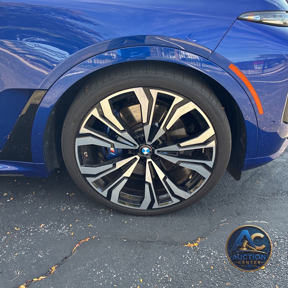 2024 BMW X7 M60i
