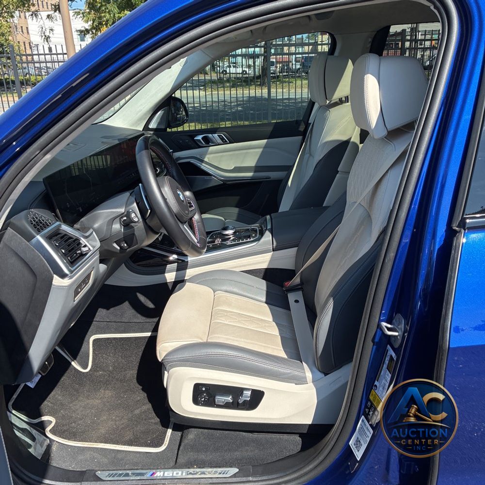 2024 BMW X7 M60i