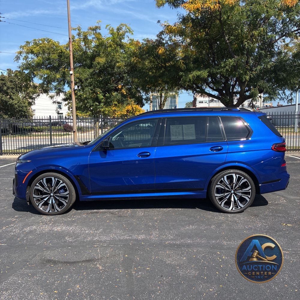 2024 BMW X7 M60i