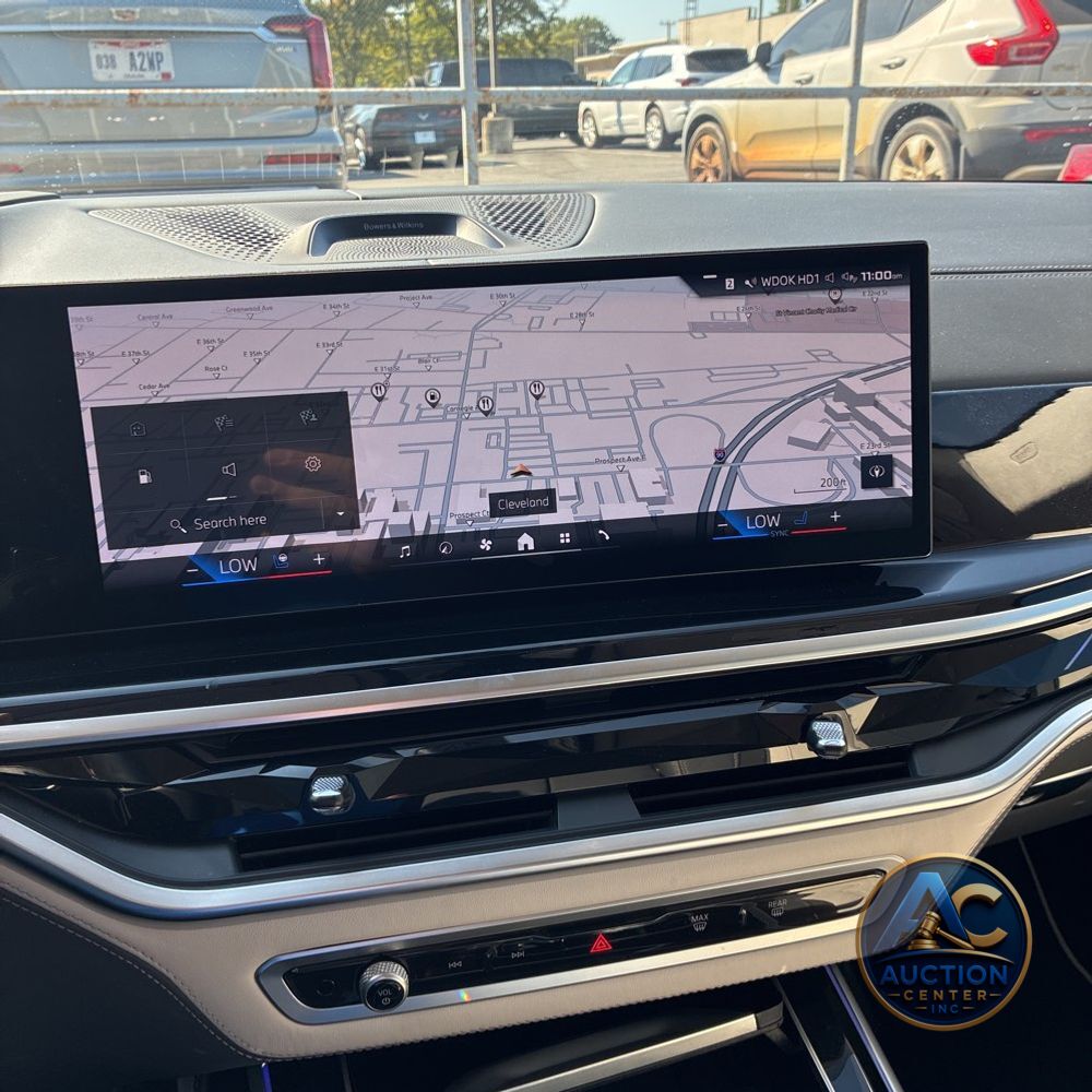 2024 BMW X7 M60i