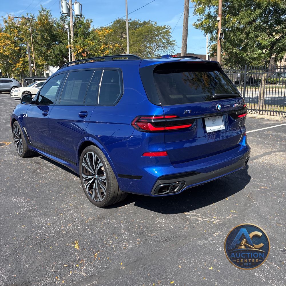 2024 BMW X7 M60i