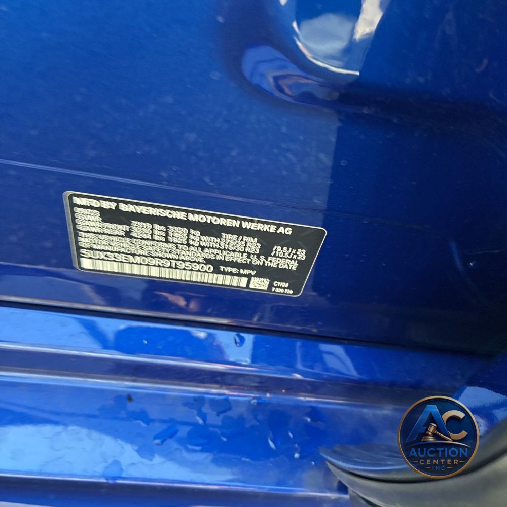 2024 BMW X7 M60i