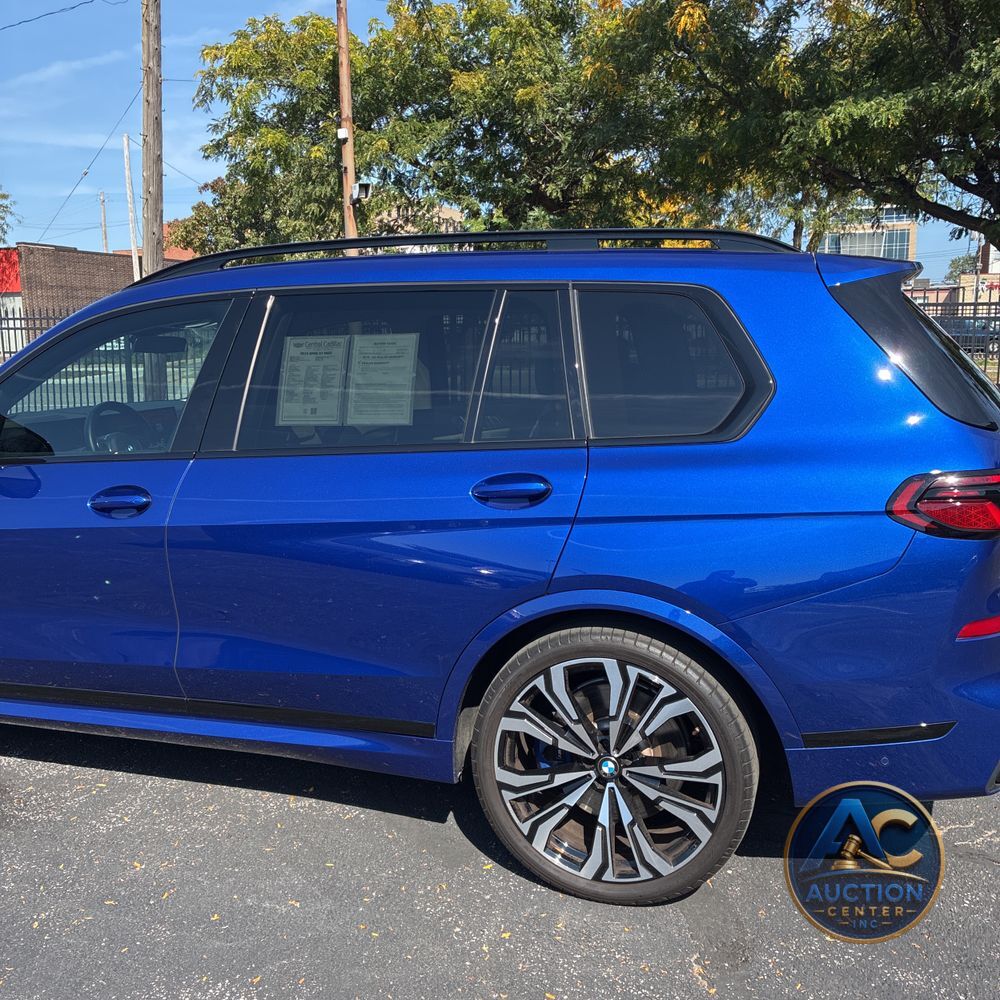 2024 BMW X7 M60i