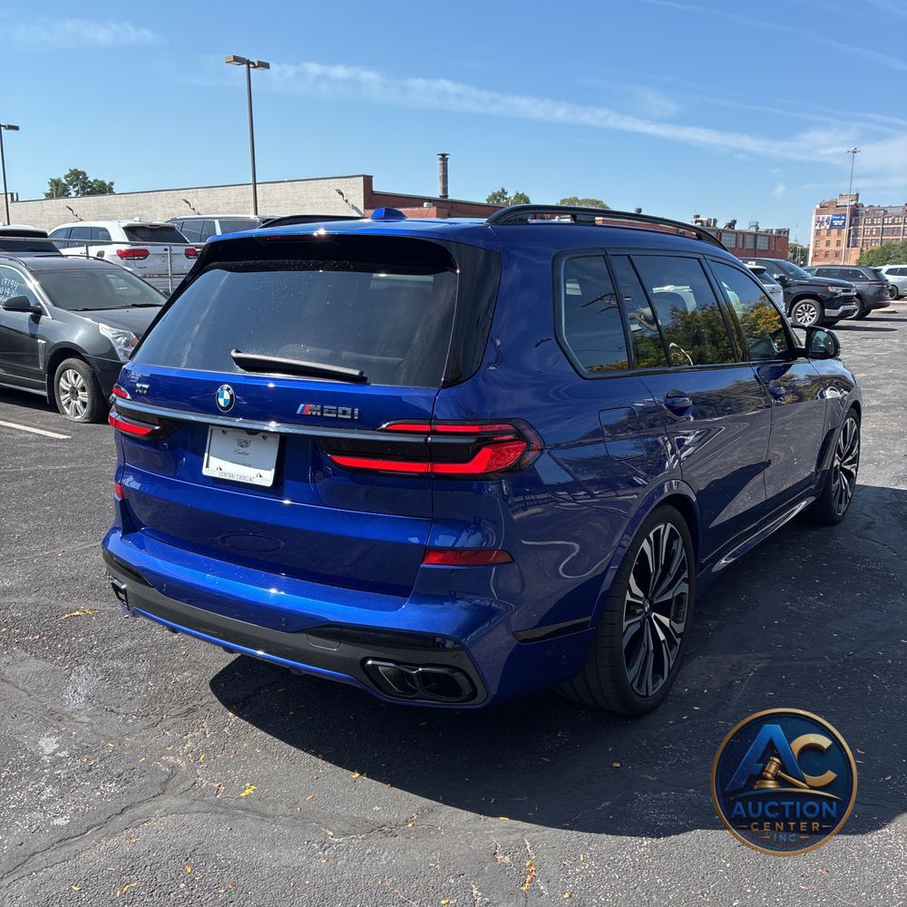 2024 BMW X7 M60i