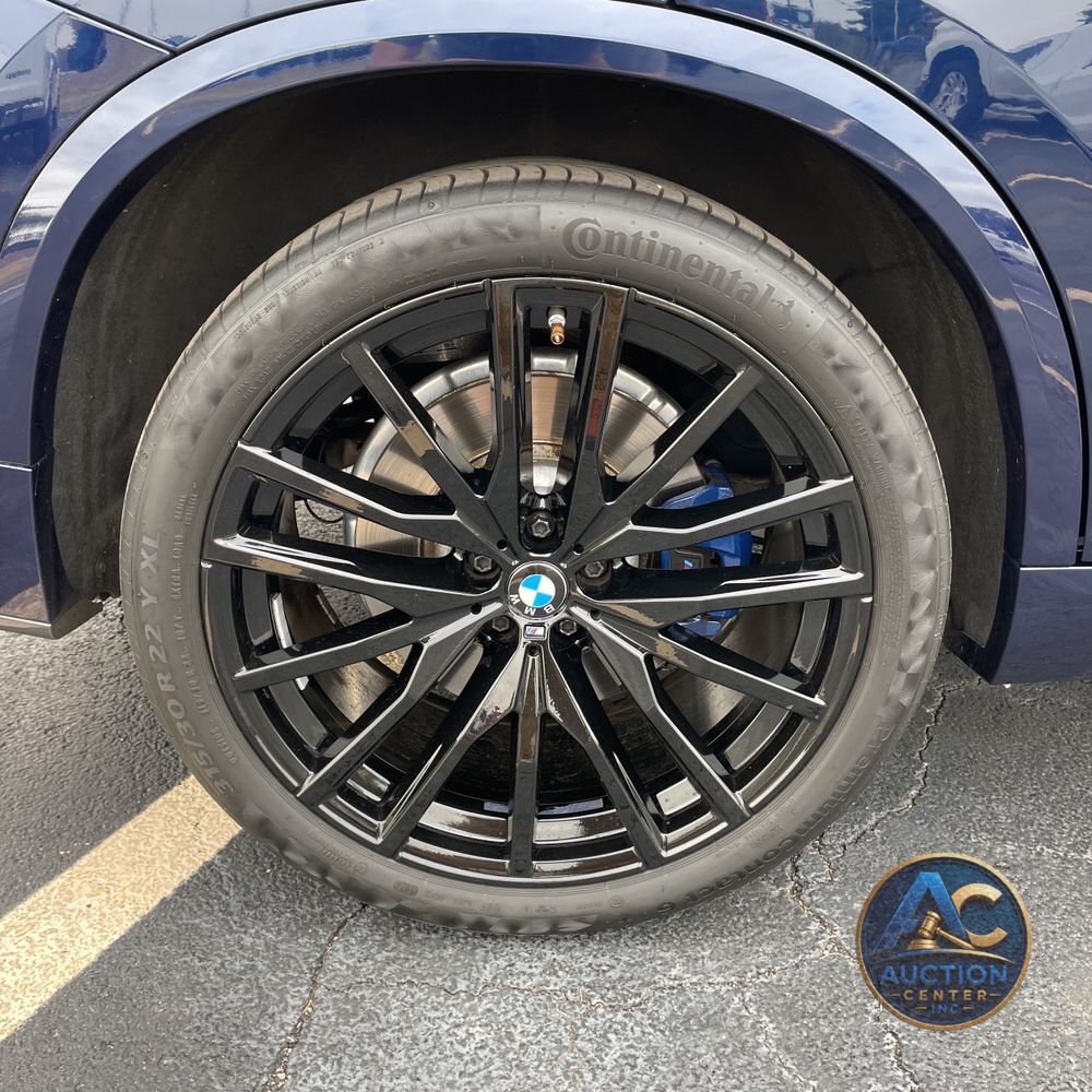 2024 BMW X5 M60i