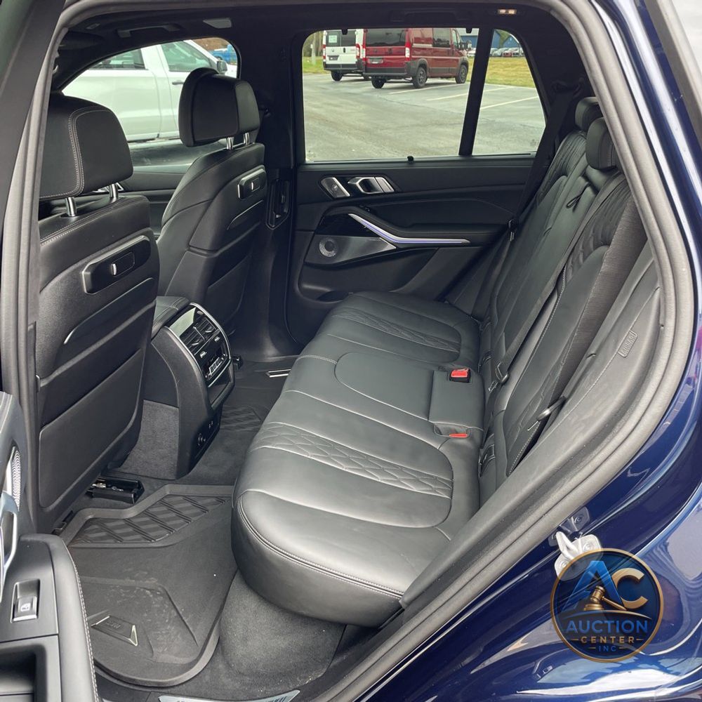 2024 BMW X5 M60i