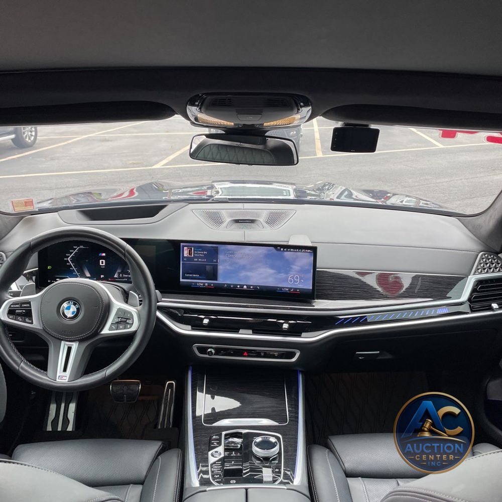 2024 BMW X5 M60i