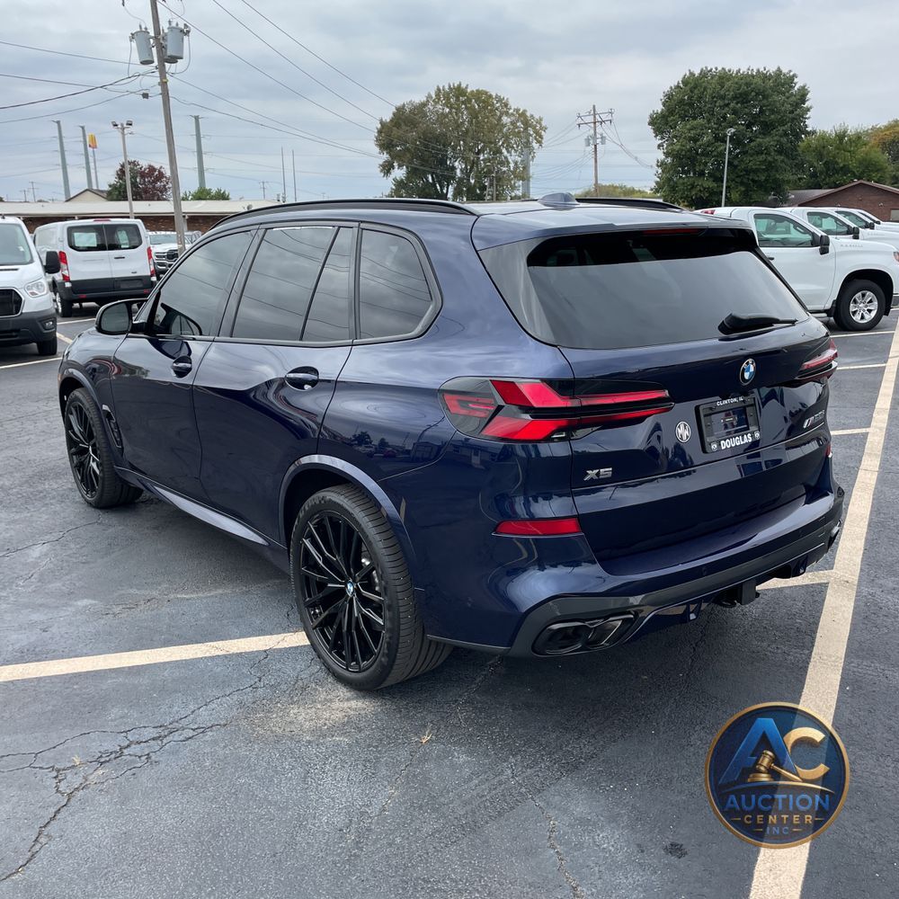 2024 BMW X5 M60i