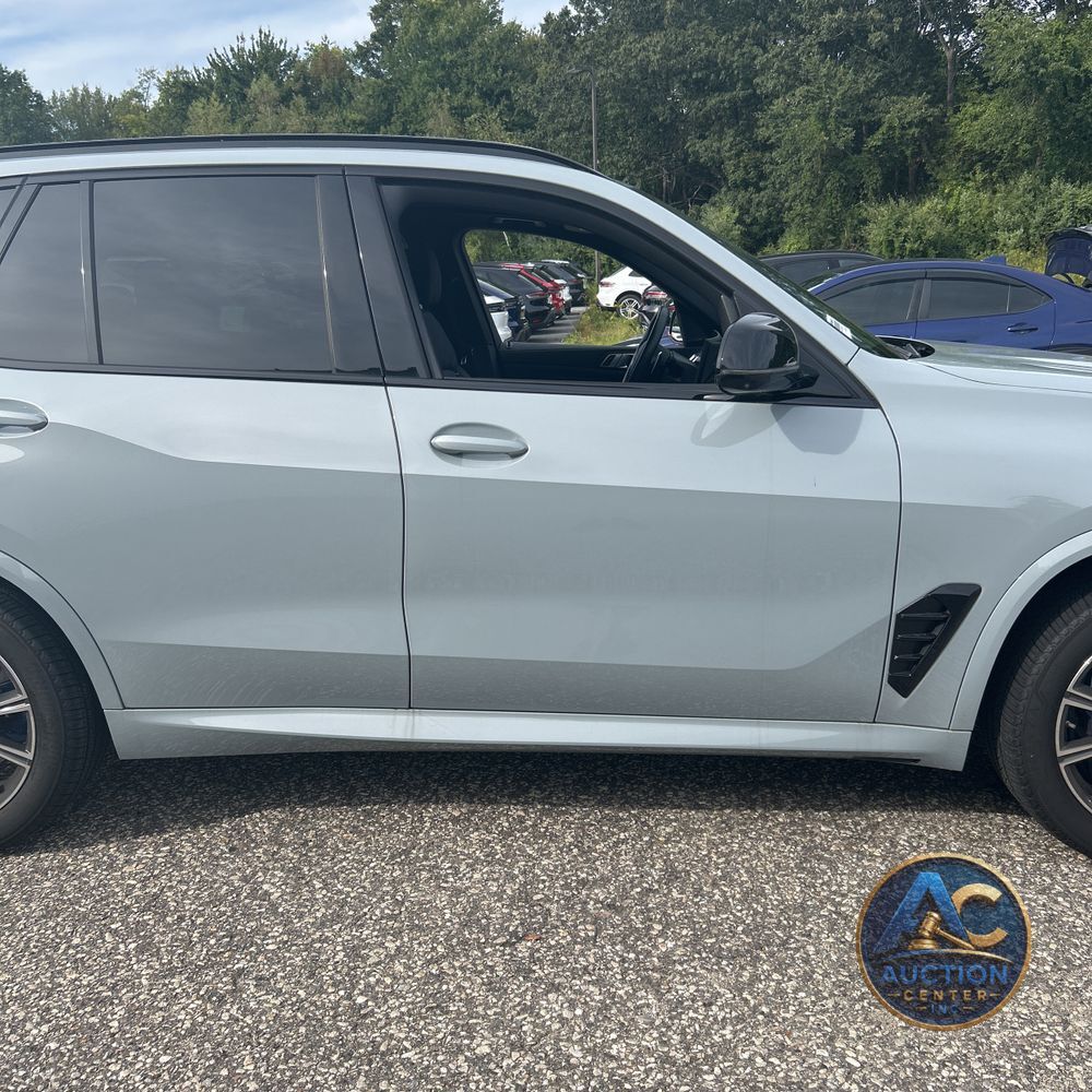 2024 BMW X5 M60i