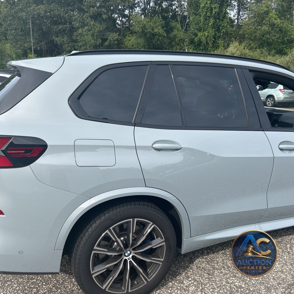 2024 BMW X5 M60i