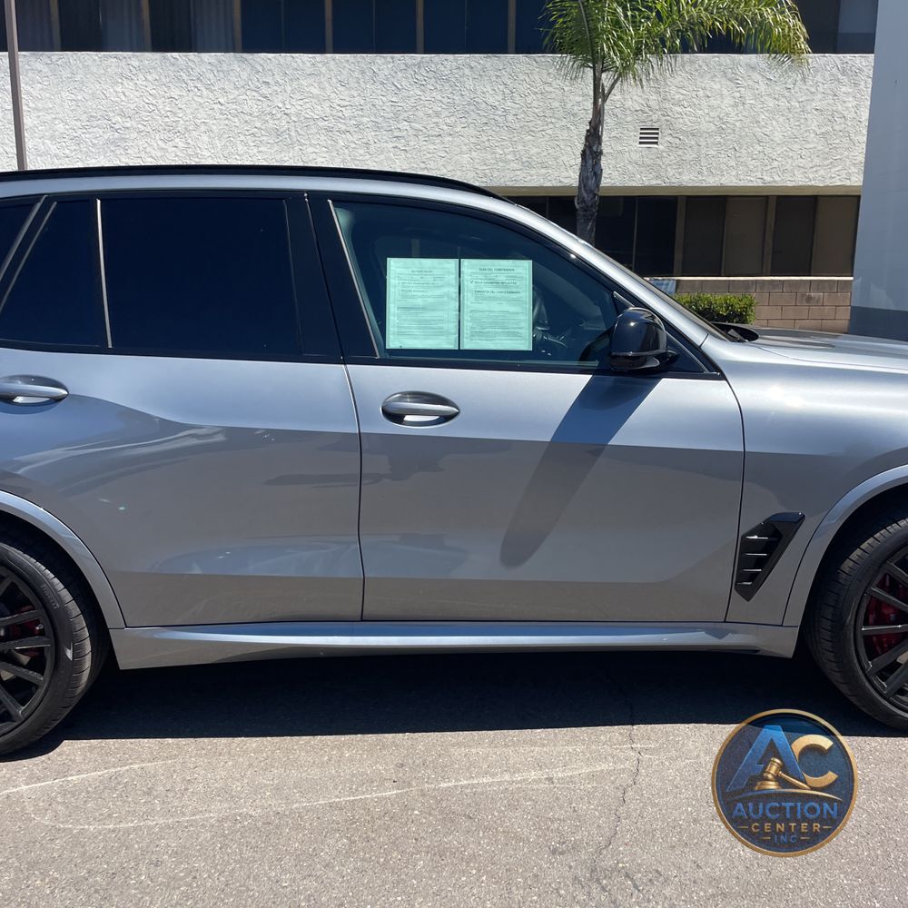2025 BMW X5 M60i