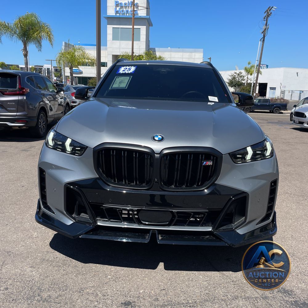 2025 BMW X5 M60i