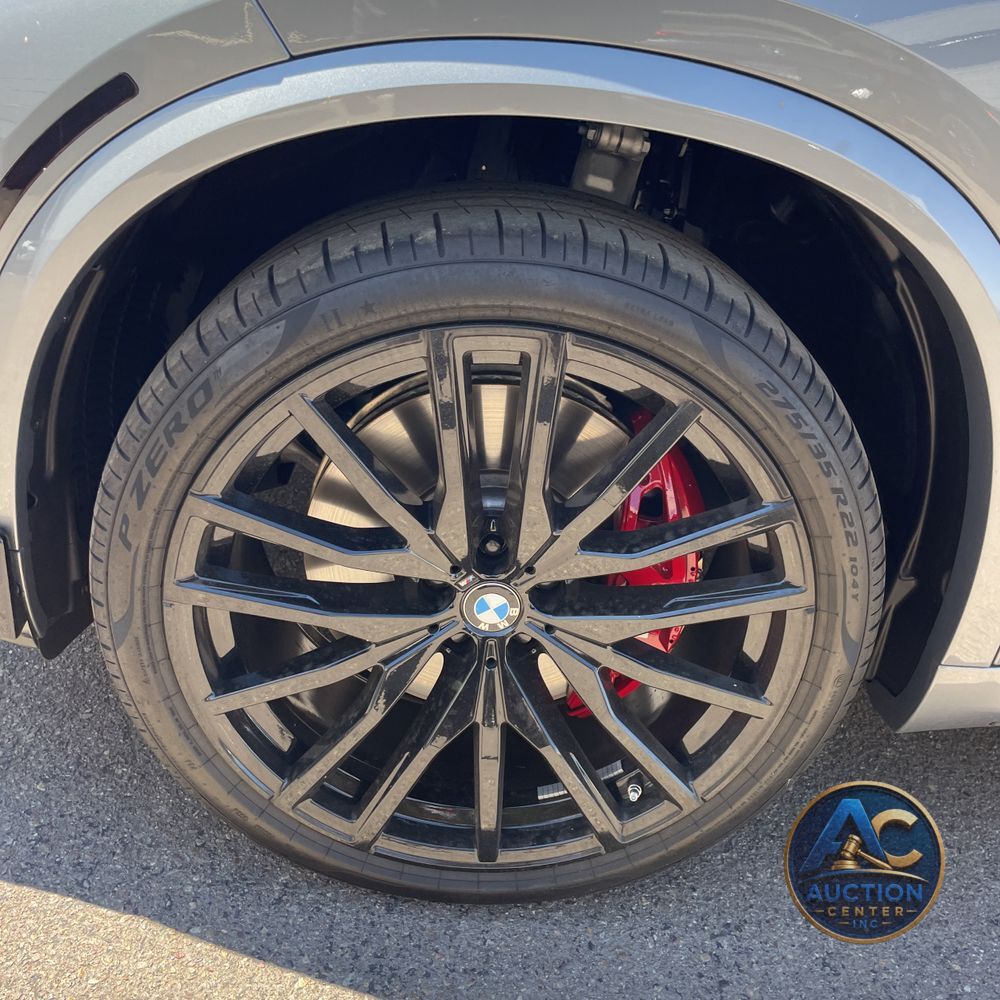 2025 BMW X5 M60i