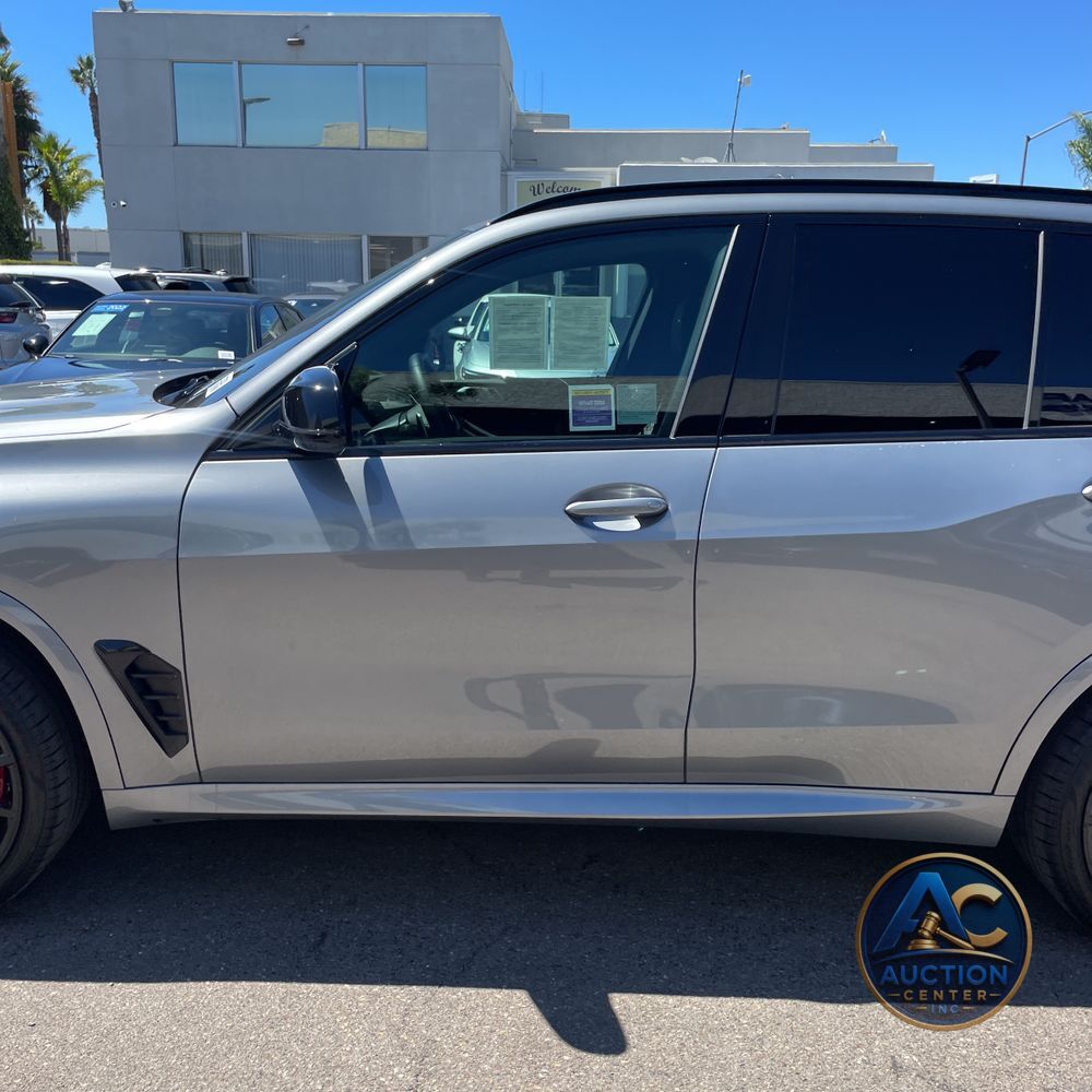 2025 BMW X5 M60i