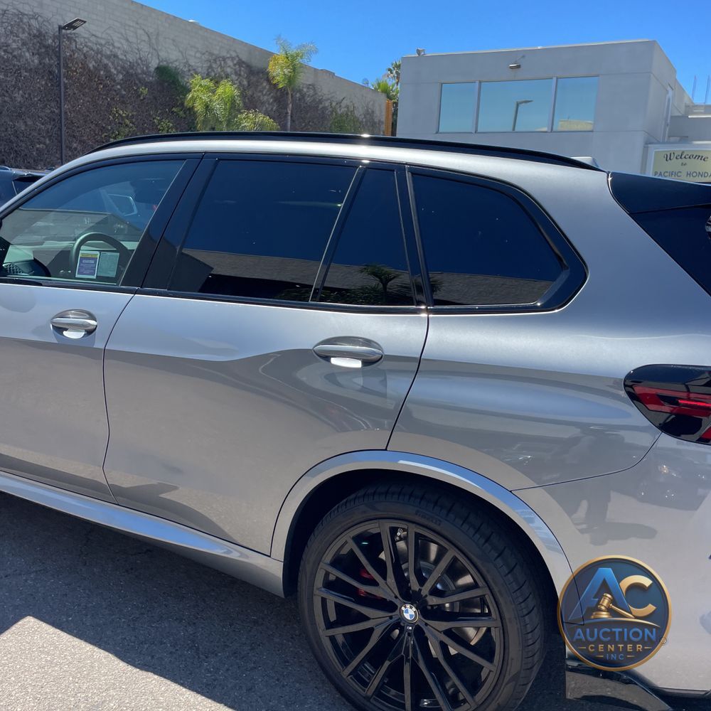 2025 BMW X5 M60i