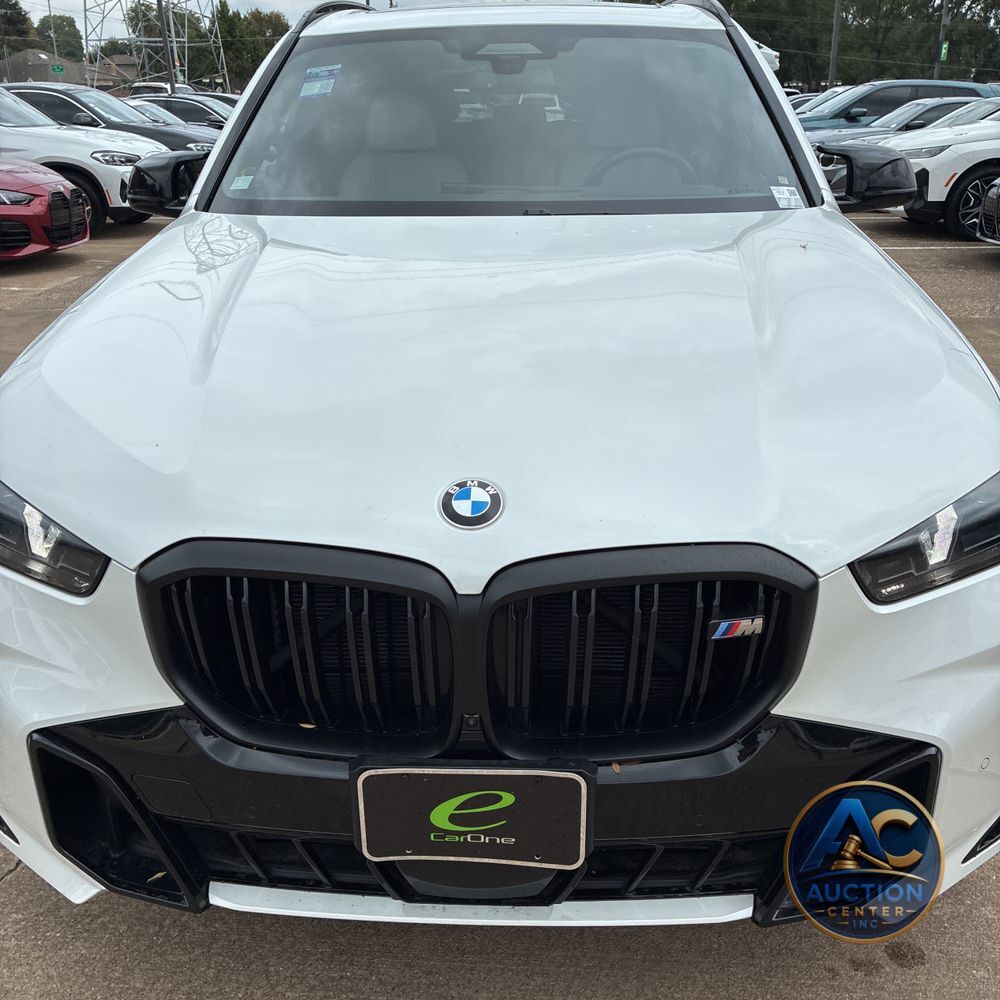 2025 BMW X5 M60i