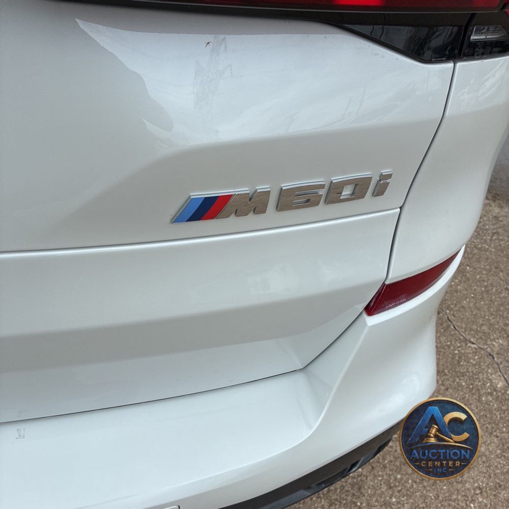2025 BMW X5 M60i