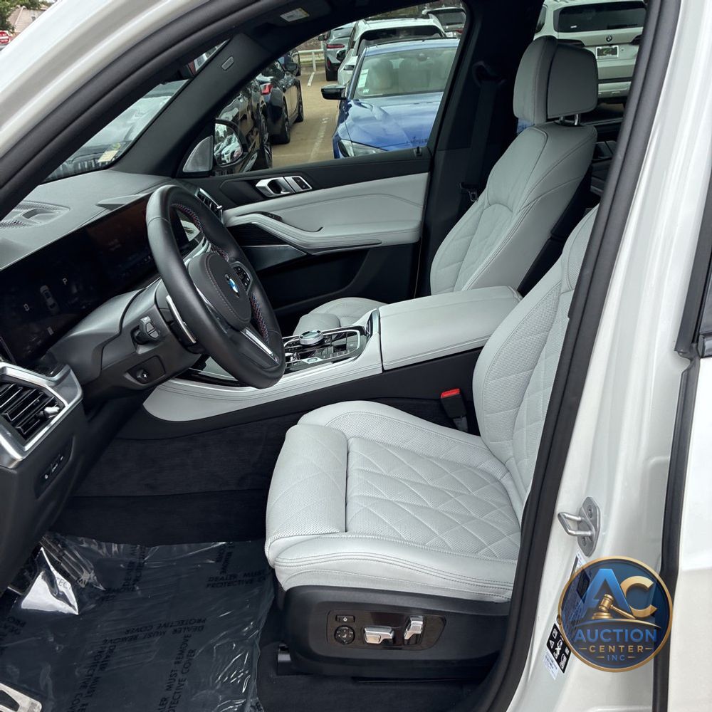 2025 BMW X5 M60i