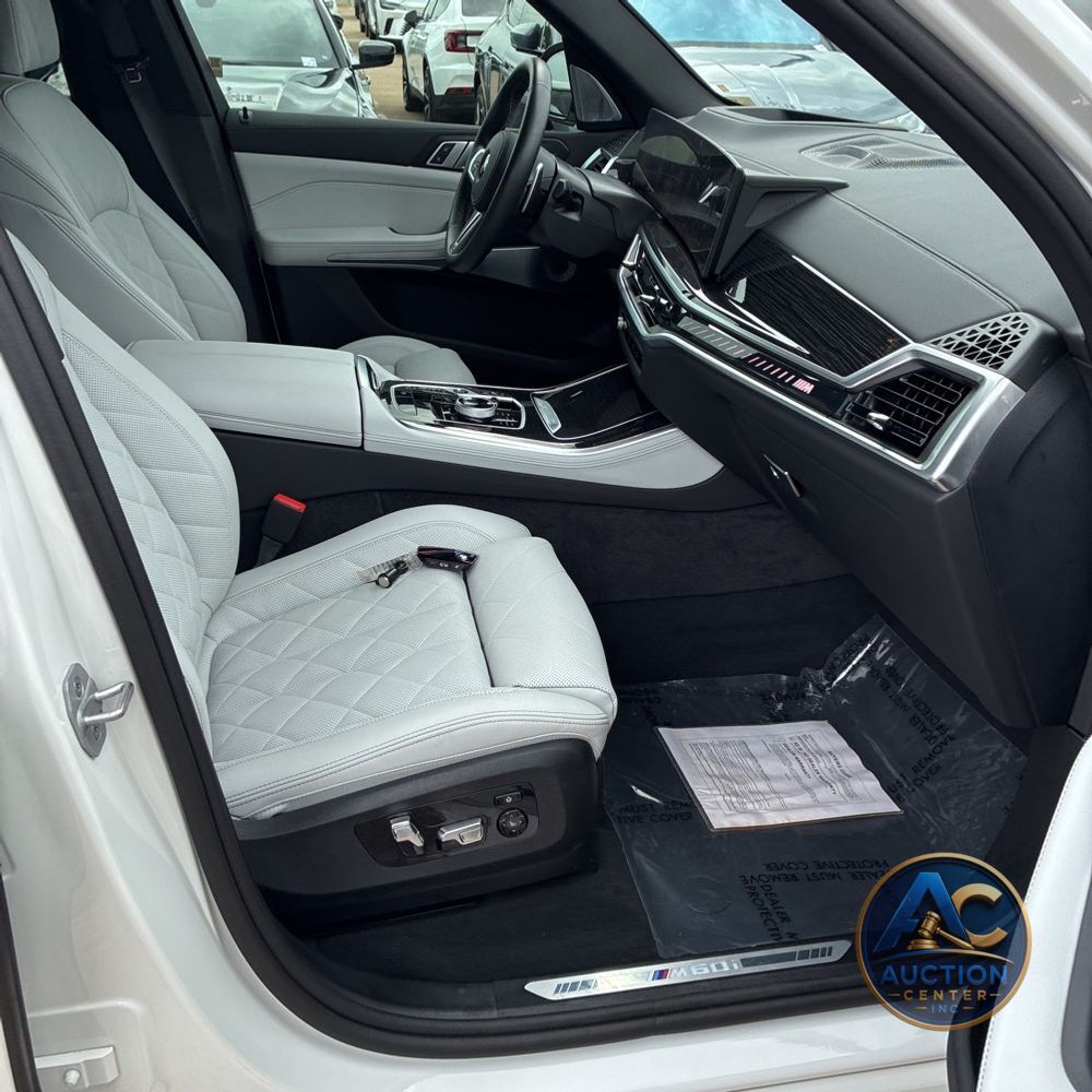 2025 BMW X5 M60i