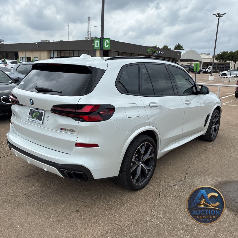 2025 BMW X5 M60i