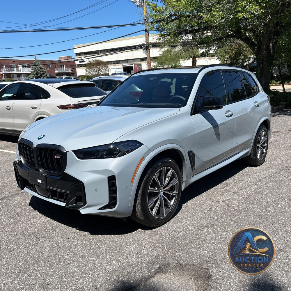 2025 BMW X5 M60i