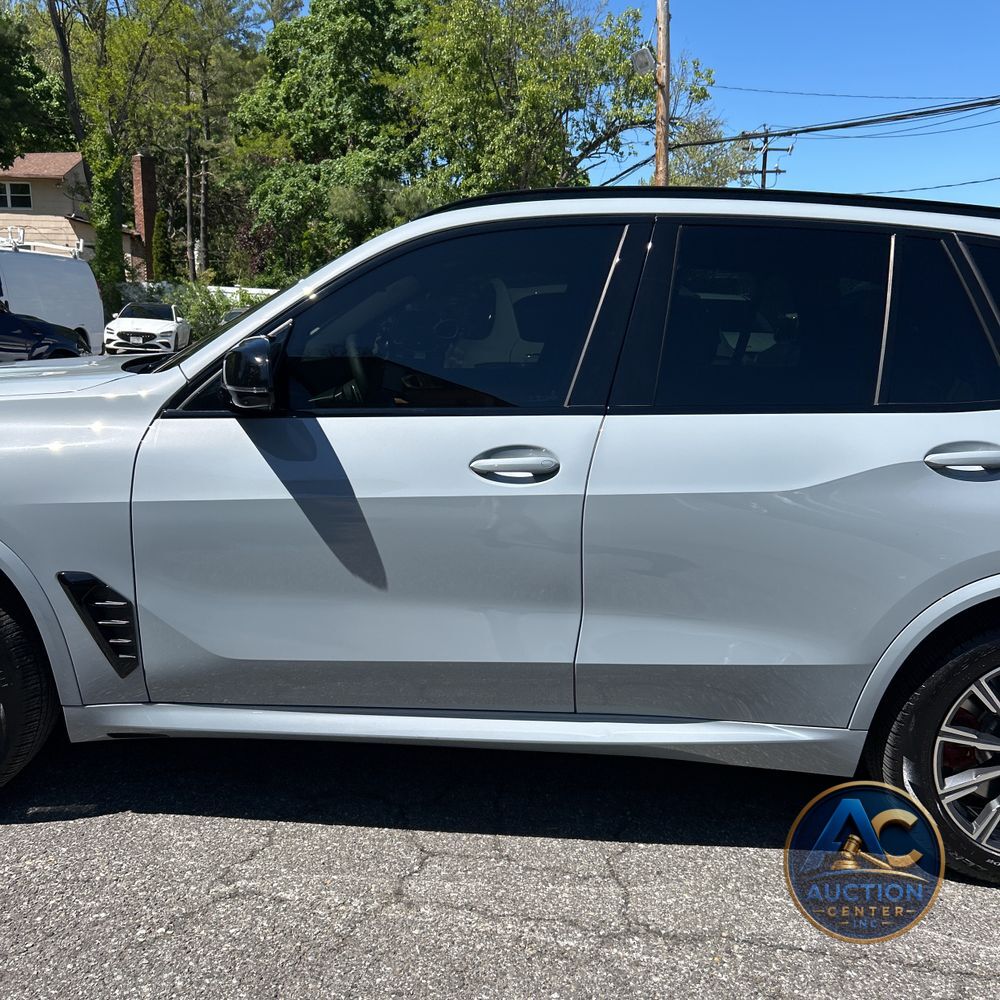 2025 BMW X5 M60i