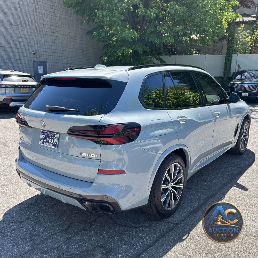 2025 BMW X5 M60i