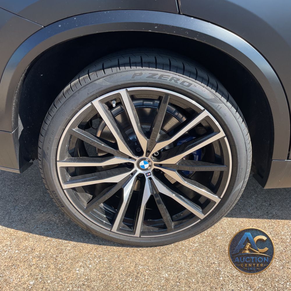 2024 BMW X5 M60i