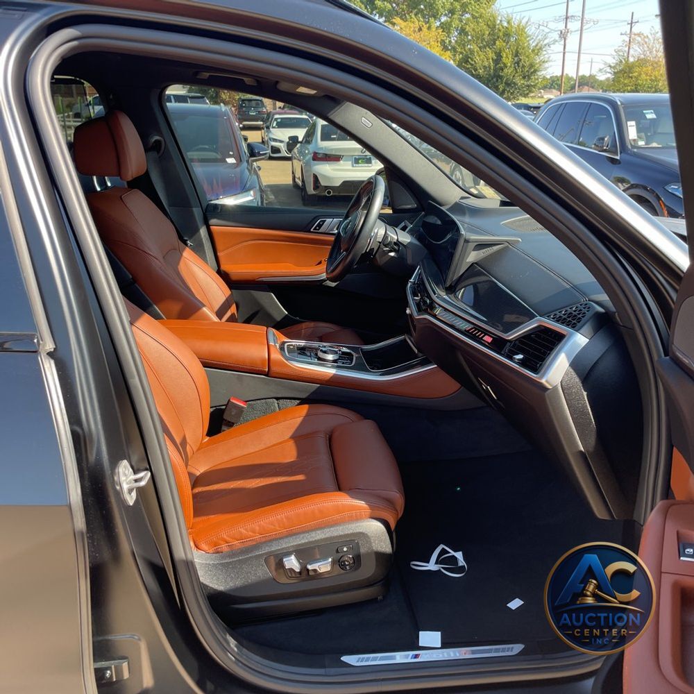 2024 BMW X5 M60i