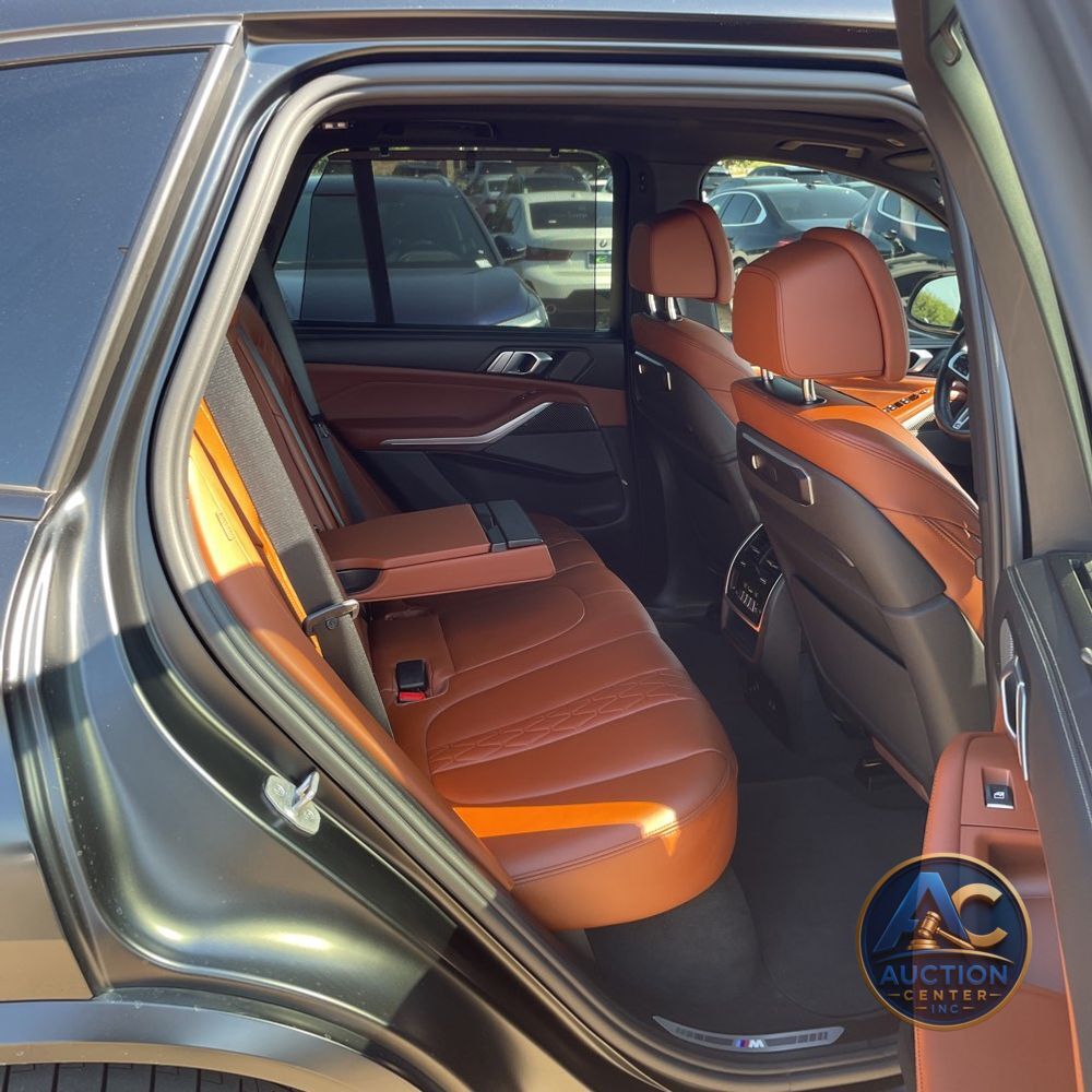 2024 BMW X5 M60i