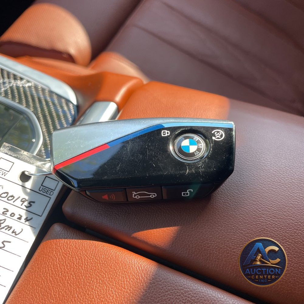 2024 BMW X5 M60i