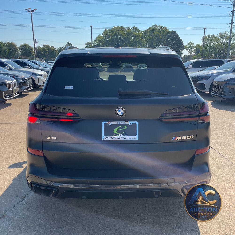 2024 BMW X5 M60i