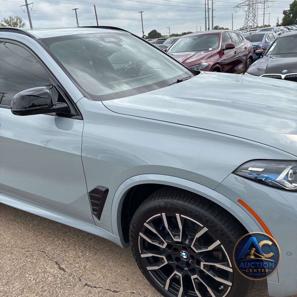 2025 BMW X5 M60i