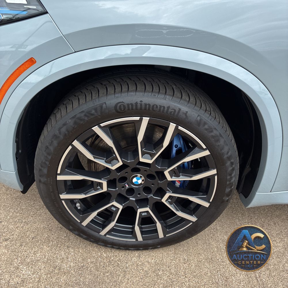 2025 BMW X5 M60i