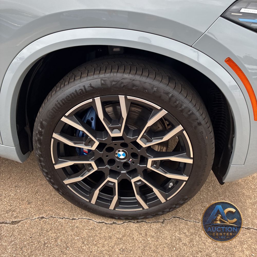 2025 BMW X5 M60i