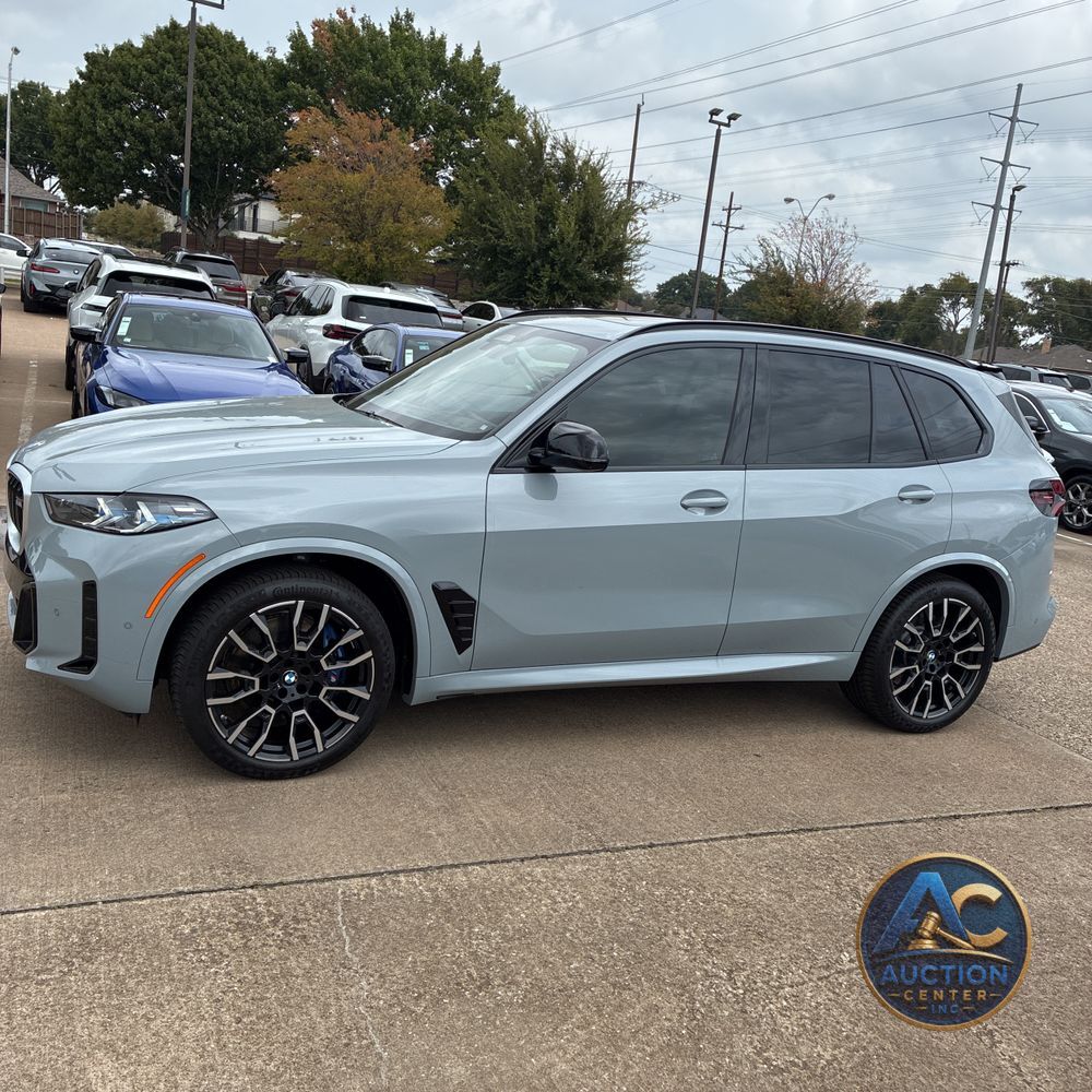 2025 BMW X5 M60i