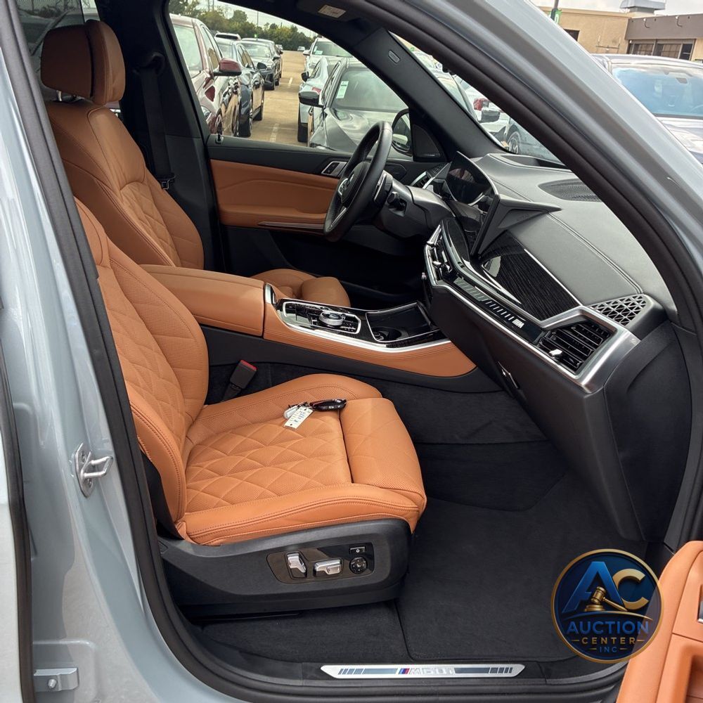 2025 BMW X5 M60i
