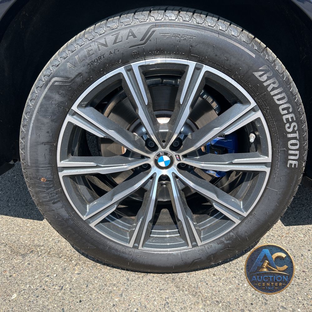 2024 BMW X5 M60i